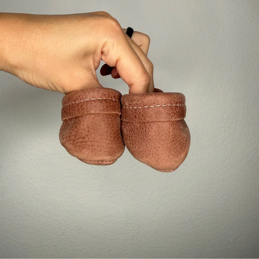 Freshly Picked Brown Clay Leather Fringe Soft Sole Baby Moccasins Size 2